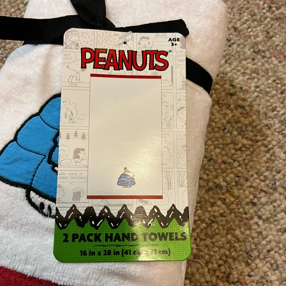 🆕 Peanuts Snoopy Puffer Coat Hand Towels 2 Pack